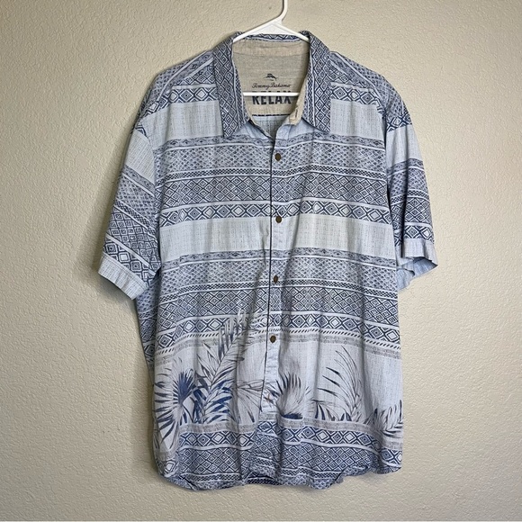 Tommy Bahama Relax Lyocell Blend Blue Button Down Shirt Aztec Tropical Print XXL - Picture 1 of 14